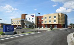 Fairfield Inn & Suites East Grand Forks