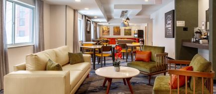 Fairfield Inn by Marriott Lobby