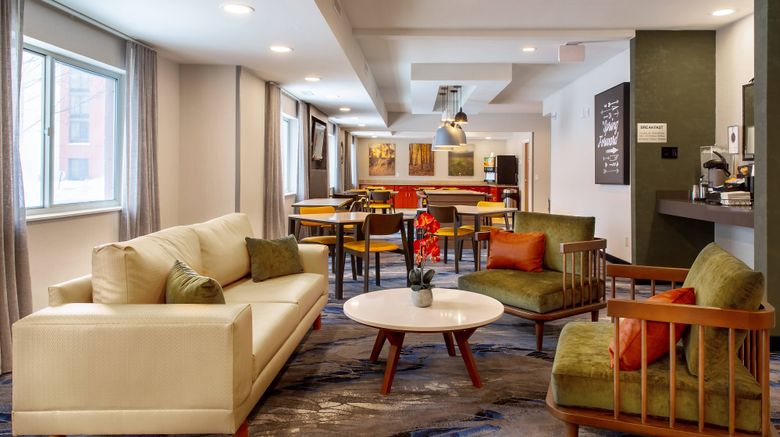 <b>Fairfield Inn by Marriott Lobby</b>. Images powered by <a href="https://www.leonardoworldwide.com/" title="Leonardo Worldwide" target="_blank">Leonardo</a>.