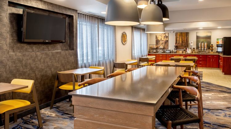 Fairfield Inn by Marriott Restaurant