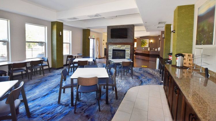 Fairfield Inn & Suites Downtown Restaurant
