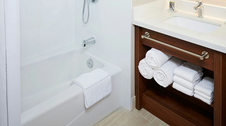 <b>Delta Hotels Toronto Mississauga Room</b>. Images powered by <a href="https://www.leonardoworldwide.com/" title="Leonardo Worldwide" target="_blank">Leonardo</a>.