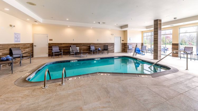 Fairfield Inn & Suites Gainesville Pool