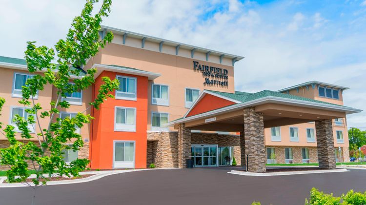 Fairfield Inn & Suites Gaylord Exterior
