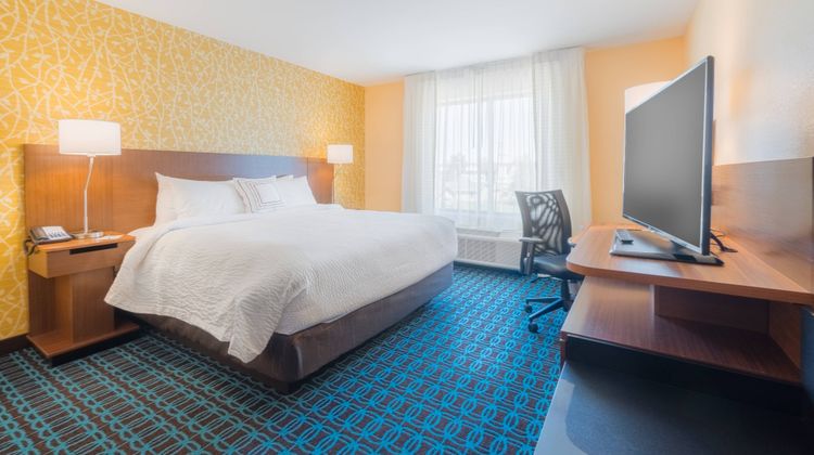 Fairfield Inn & Suites Gaylord Room
