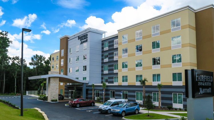 Fairfield Inn & Suites Gainesville I-75 Exterior