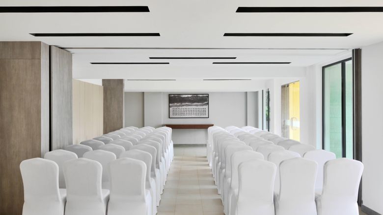 <b>Fairfield by Marriott Goa Anjuna Meeting</b>. Images powered by <a href="https://www.leonardoworldwide.com/" title="Leonardo Worldwide" target="_blank">Leonardo</a>.
