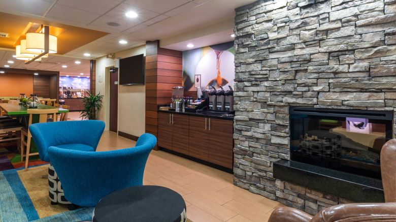 <b>Fairfield Inn & Suites by Marriott Lobby</b>. Images powered by <a href="https://www.leonardoworldwide.com/" title="Leonardo Worldwide" target="_blank">Leonardo</a>.