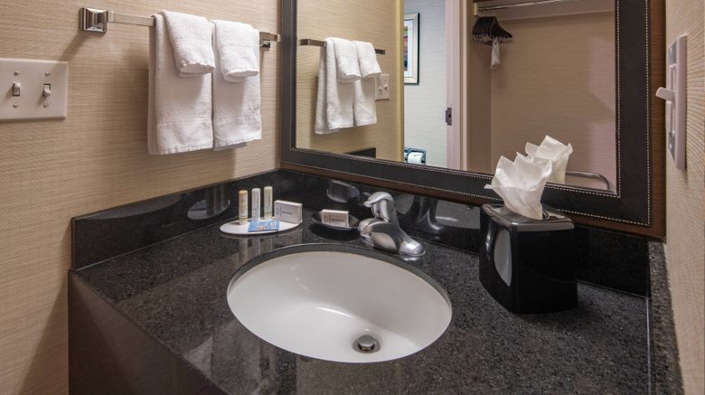 <b>Fairfield Inn & Suites by Marriott Room</b>. Images powered by <a href="https://www.leonardoworldwide.com/" title="Leonardo Worldwide" target="_blank">Leonardo</a>.