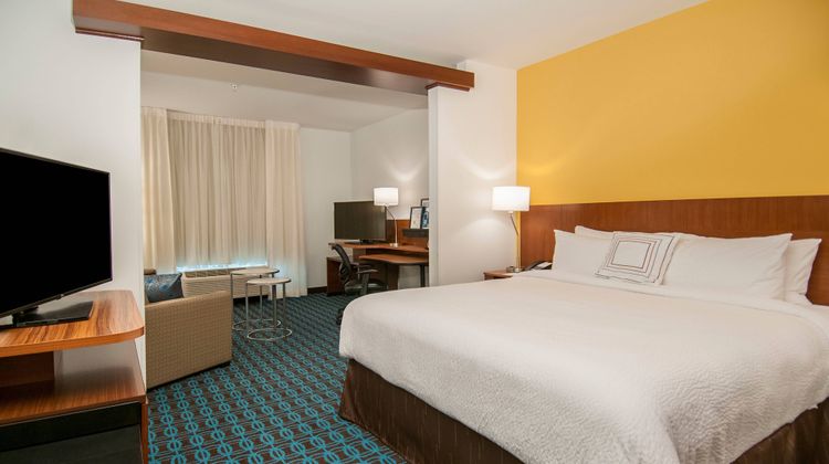 Fairfield Inn & Suites LaPlace Suite