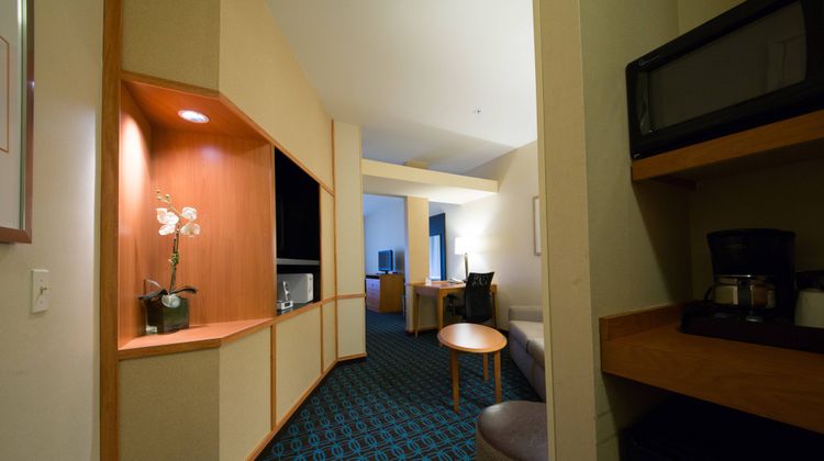 Fairfield Inn & Suites Cordele Suite