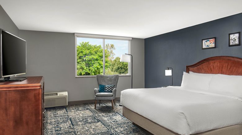 <b>Four Points by Sheraton Kalamazoo Room</b>. Images powered by <a href="https://www.leonardoworldwide.com/" title="Leonardo Worldwide" target="_blank">Leonardo</a>.