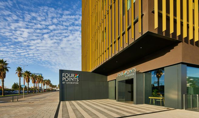 Four Points by Sheraton Barcelona Arpt Exterior