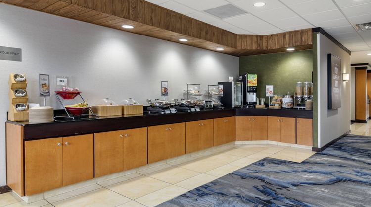 Fairfield Inn & Suites Commerce Restaurant