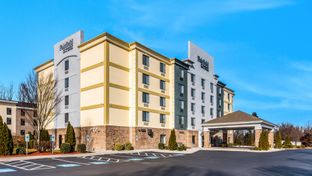 Fairfield Inn & Suites Coliseum Area