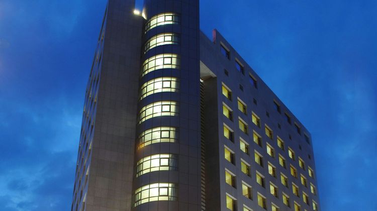 Four Points by Sheraton Le Verdun Exterior