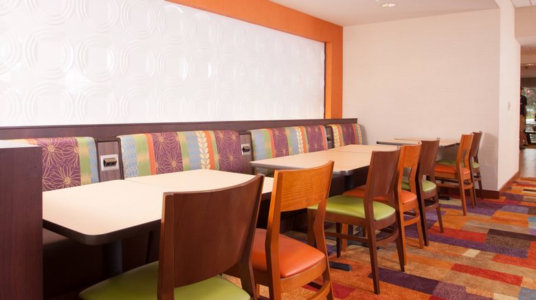<b>Fairfield Inn Greenville-Spartanburg Air Restaurant</b>. Images powered by <a href="https://www.leonardoworldwide.com/" title="Leonardo Worldwide" target="_blank">Leonardo</a>.