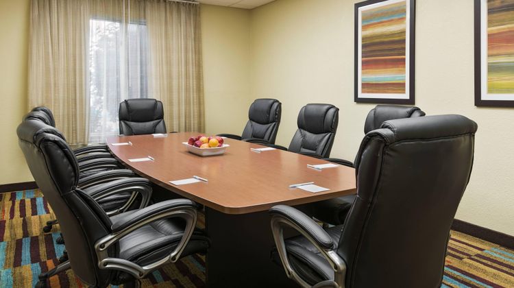Fairfield Inn & Suites Meeting