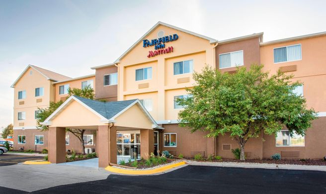 Fairfield Inn & Suites Peru Exterior