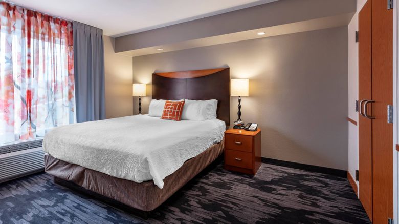<b>Fairfield Inn & Suites - Columbus Room</b>. Images powered by <a href="https://www.leonardoworldwide.com/" title="Leonardo Worldwide" target="_blank">Leonardo</a>.