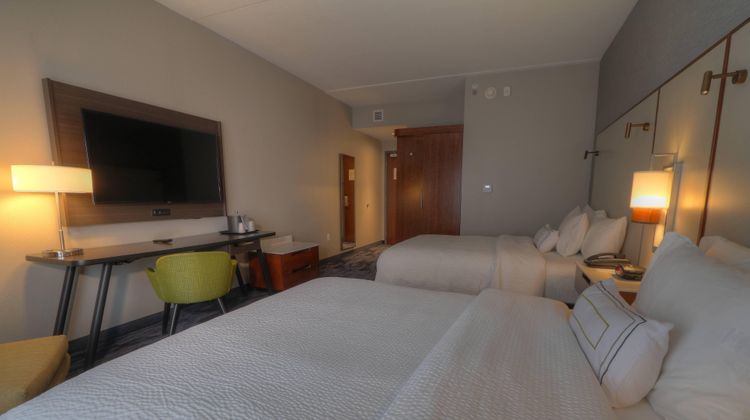 Fairfield Inn & Suites Gatlinburg South Room