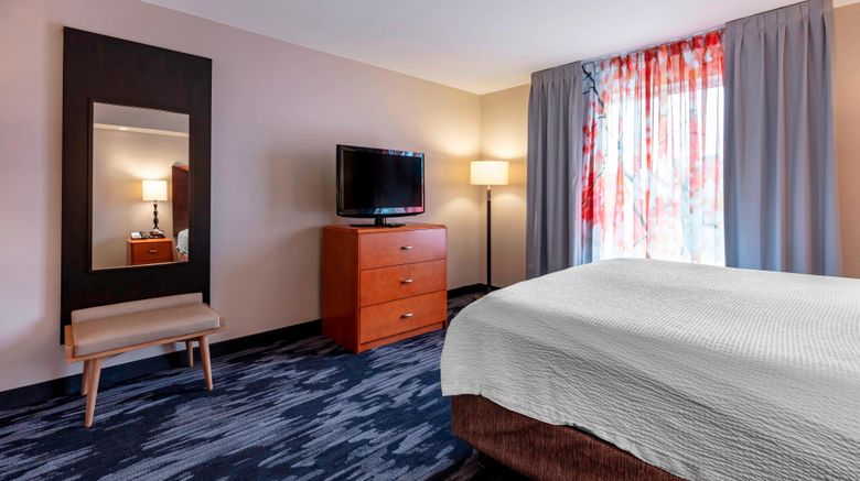 <b>Fairfield Inn & Suites - Columbus Suite</b>. Images powered by <a href="https://www.leonardoworldwide.com/" title="Leonardo Worldwide" target="_blank">Leonardo</a>.