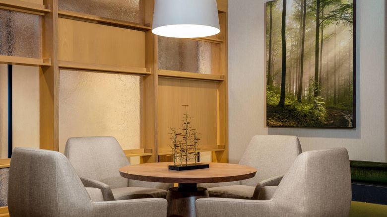 <b>Fairfield Inn & Suites Harrisburg West Lobby</b>. Images powered by <a href="https://www.leonardoworldwide.com/" title="Leonardo Worldwide" target="_blank">Leonardo</a>.