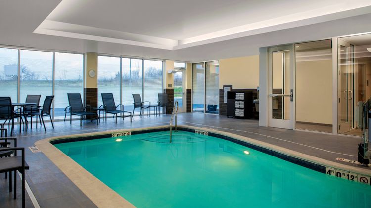 Fairfield Inn & Suites Harrisburg West Pool