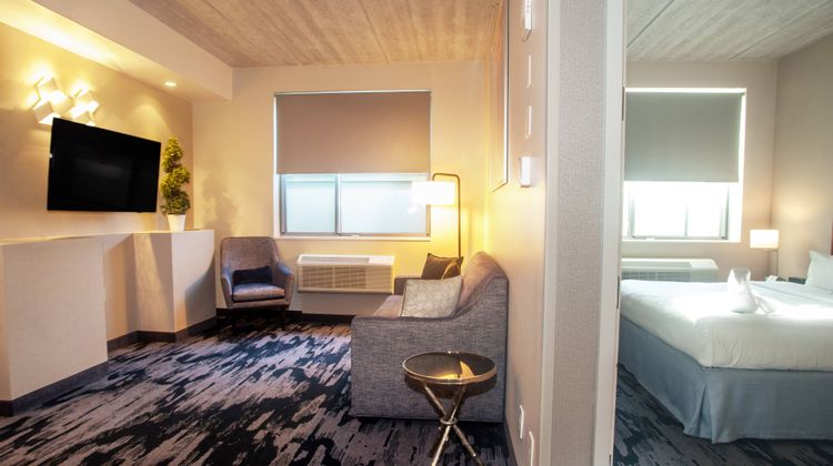 Fairfield Inn & Suites New York Brooklyn Suite