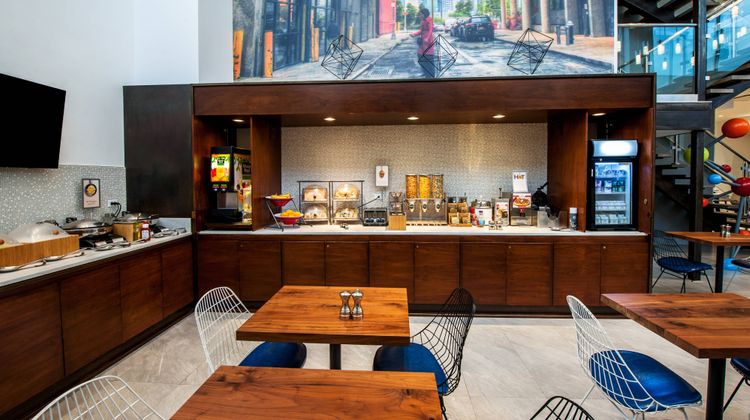 Fairfield Inn & Suites New York Brooklyn Restaurant