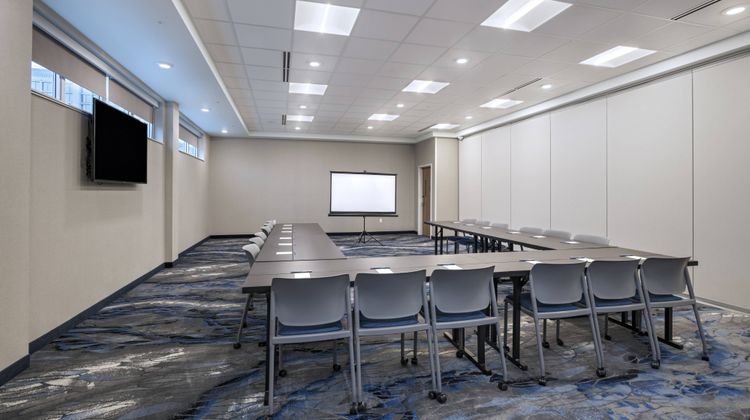 Fairfield Inn & Suites St Louis Downtown Meeting