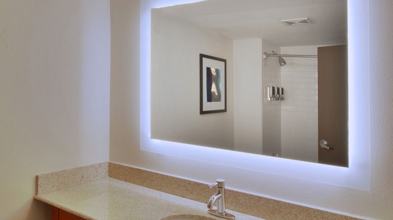 <b>Four Points by Sheraton Nashville Arpt Room</b>. Images powered by <a href="https://www.leonardoworldwide.com/" title="Leonardo Worldwide" target="_blank">Leonardo</a>.