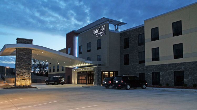Fairfield Inn & Suites St. Louis South Exterior