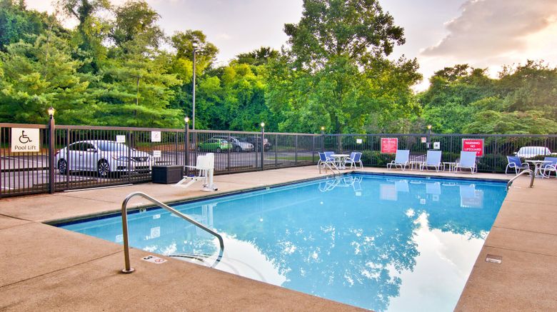 <b>Four Points by Sheraton Nashville Arpt Pool</b>. Images powered by <a href="https://www.leonardoworldwide.com/" title="Leonardo Worldwide" target="_blank">Leonardo</a>.