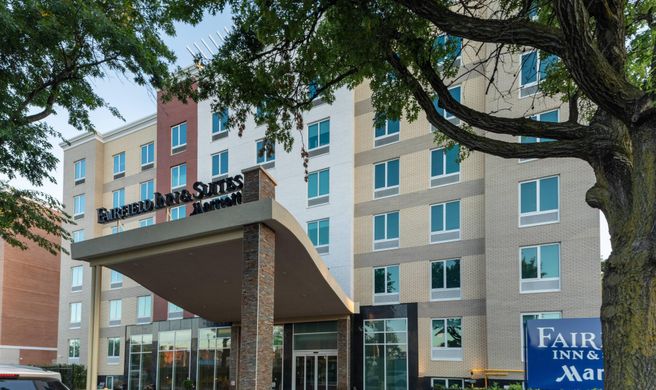 Fairfield Inn & Suites New York Queen Exterior
