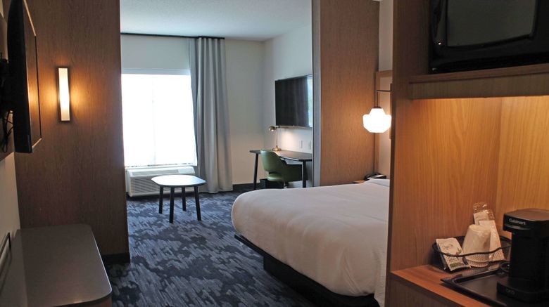 <b>Fairfield Inn & Suites St. Louis South Suite</b>. Images powered by <a href="https://www.leonardoworldwide.com/" title="Leonardo Worldwide" target="_blank">Leonardo</a>.