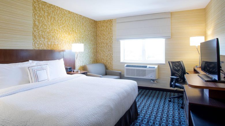 <b>Fairfield Inn & Suites New York Queen Suite</b>. Images powered by <a href="https://www.leonardoworldwide.com/" title="Leonardo Worldwide" target="_blank">Leonardo</a>.