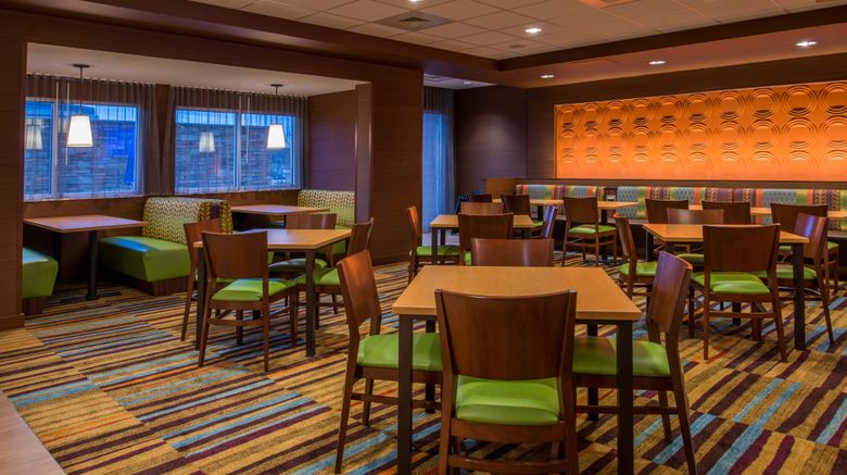 <b>Fairfield Inn & Suites St Louis Westport Restaurant</b>. Images powered by <a href="https://www.leonardoworldwide.com/" title="Leonardo Worldwide" target="_blank">Leonardo</a>.
