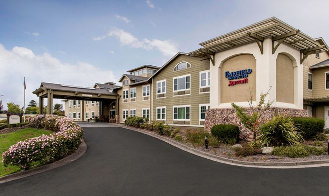Fairfield Inn & Suites Santa Rosa Exterior