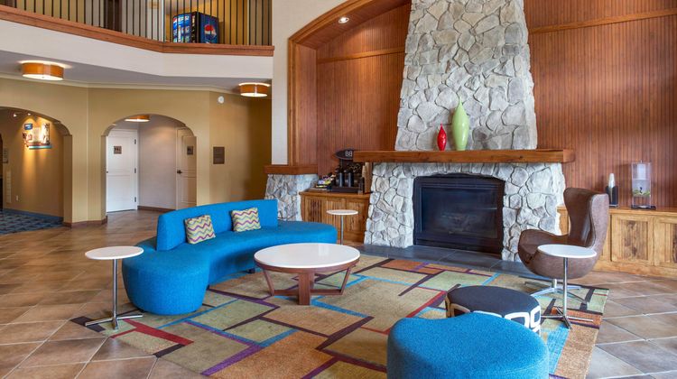 Fairfield Inn & Suites Santa Rosa Lobby