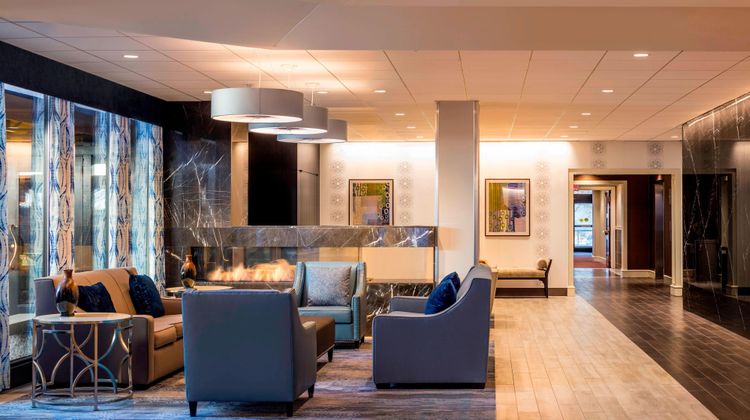 Four Points by Sheraton Norwood Lobby
