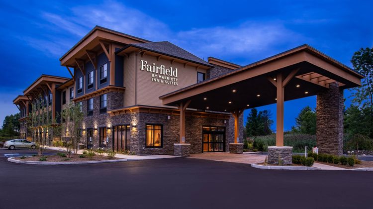 Fairfield Inn & Suites Canton Exterior