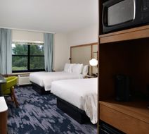 Fairfield Inn & Suites Canton Room