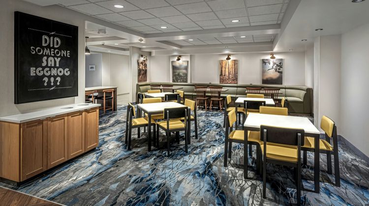 Fairfield Inn & Suites Rome NY Restaurant