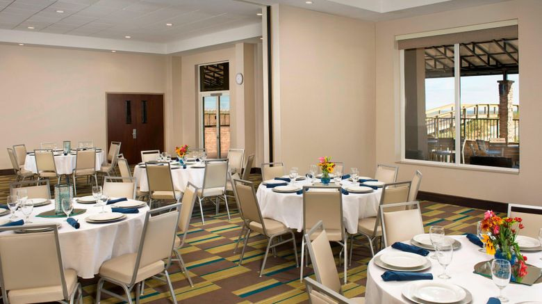 <b>Four Points Jacksonville Beachfront Meeting</b>. Images powered by <a href="https://www.leonardoworldwide.com/" title="Leonardo Worldwide" target="_blank">Leonardo</a>.