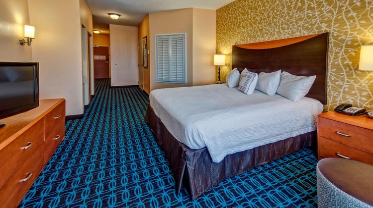 Fairfield Inn & Suites Weatherford Pool