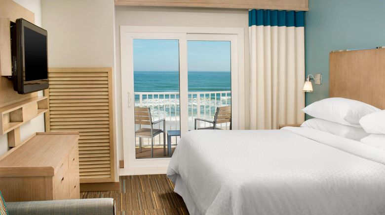 <b>Four Points Jacksonville Beachfront Room</b>. Images powered by <a href="https://www.leonardoworldwide.com/" title="Leonardo Worldwide" target="_blank">Leonardo</a>.