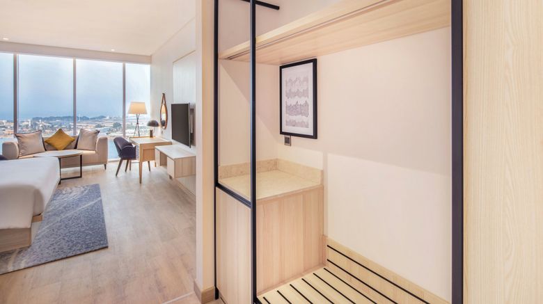 <b>Four Points by Sheraton Jeddah Corniche Room</b>. Images powered by <a href="https://www.leonardoworldwide.com/" title="Leonardo Worldwide" target="_blank">Leonardo</a>.