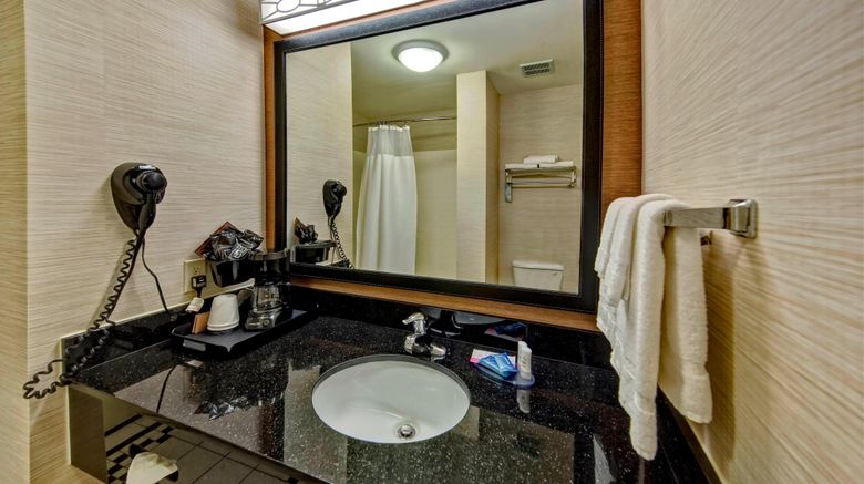 <b>Fairfield Inn & Suites Oklahoma City NW Room</b>. Images powered by <a href="https://www.leonardoworldwide.com/" title="Leonardo Worldwide" target="_blank">Leonardo</a>.