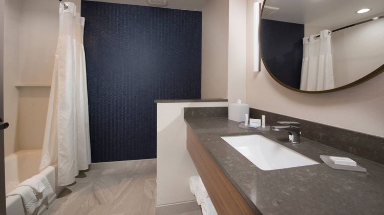 Fairfield Inn & Suites Oklahoma City Room